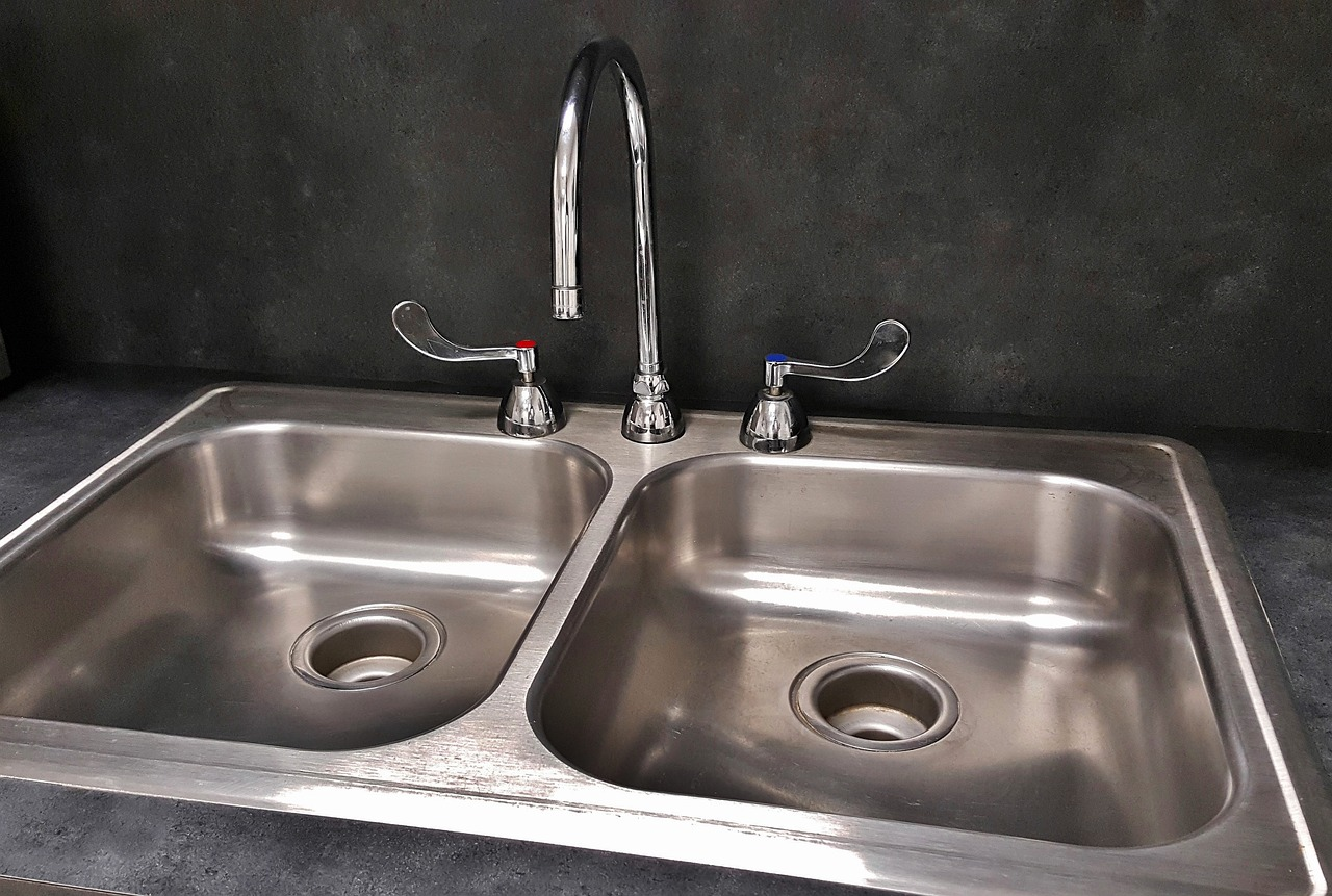 stainless steel kitchen equipment